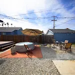 La Charming Bungalow
